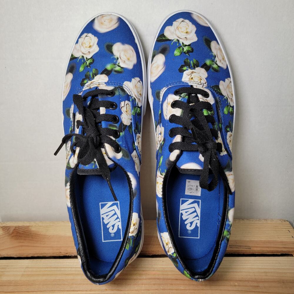 VANS Era Romantic Floral White Roses Mens Blue Skate Sneaker - Size Men's 12
